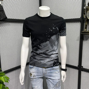 Μπλουζάκι ανδρικό μπλουζάκι με τυπωμένο λαιμόκοψη με φαρδύ λαιμόκοψη, ανδρικά ρούχα Καλοκαίρι 2023 Νέα casual πουλόβερ μπλουζάκια παντός αγώνα