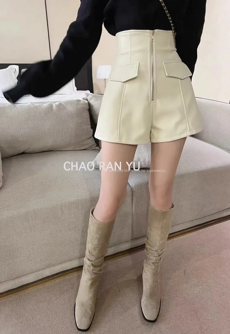 Elegantne kratke ženske hlače visokog struka za mršavljenje za gornju odjeću za jesen/zimu, moderne kratke hlače A kroja s patentnim zatvaračem od Pu kože