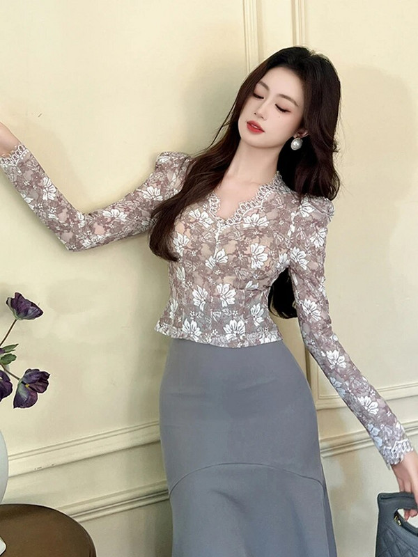 Nova proljetna jesen Ženska kratka majica s kratkim rukavima Ženska odjeća Elegantna slatka vintage puf rukava s V-izrezom Femme Slim Tops Bluze
