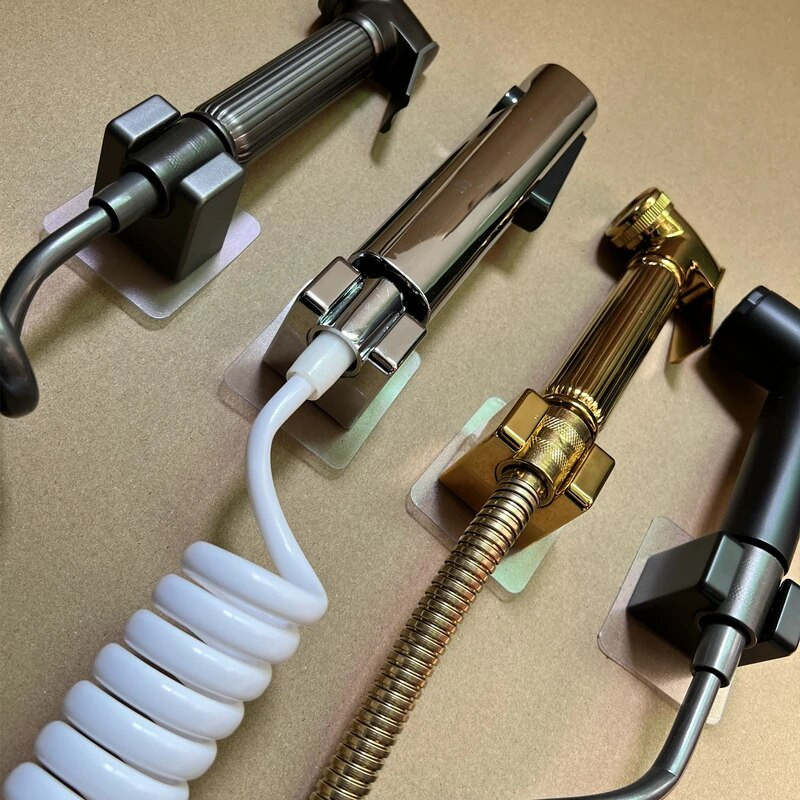 Naudingas reguliuojamas poliruotas lipnus rankinis įsiurbimas be gręžimo dušo galvutės laikiklis Dušo galvutės stovas Be smūgių