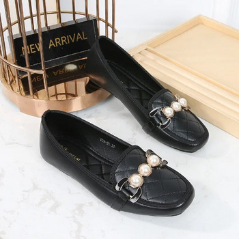 2024 Нови луксозни пролетни дамски елегантни обувки с квадратни пръсти Ежедневни меки плоски обувки Kawaii Barefoot Метални женски мокасини с перлена катарама
