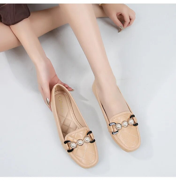2024. Nove luksuzne proljetne ženske elegantne cipele s četvrtastim prstima, ležerne meke ravne kawaii bosonoge metalne ženske mokasine s bisernom kopčom