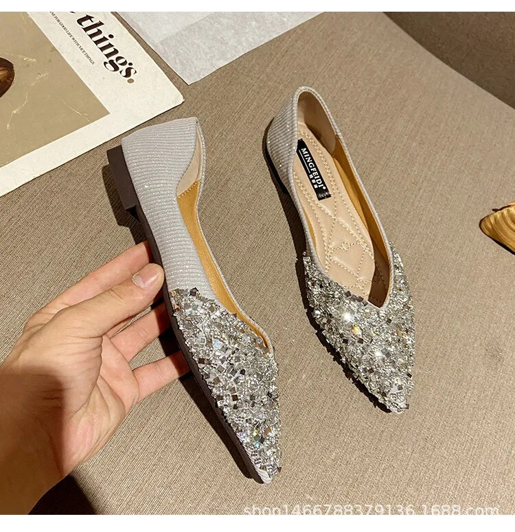 2024., nove elegantne ženske proljetne cipele sa špicastim vrhovima i plitkim šljokicama, dizajnerske cipele s blistavim kamenčićima u korejskoj verziji, ženske cipele Mary Jane