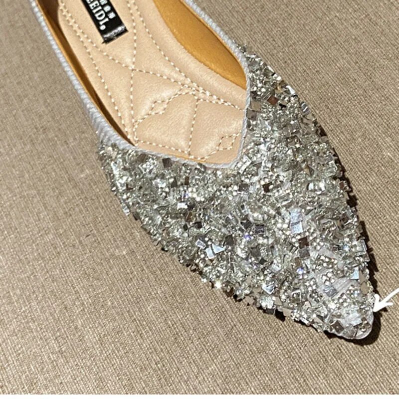 2024., nove elegantne ženske proljetne cipele sa špicastim vrhovima i plitkim šljokicama, dizajnerske cipele s blistavim kamenčićima u korejskoj verziji, ženske cipele Mary Jane