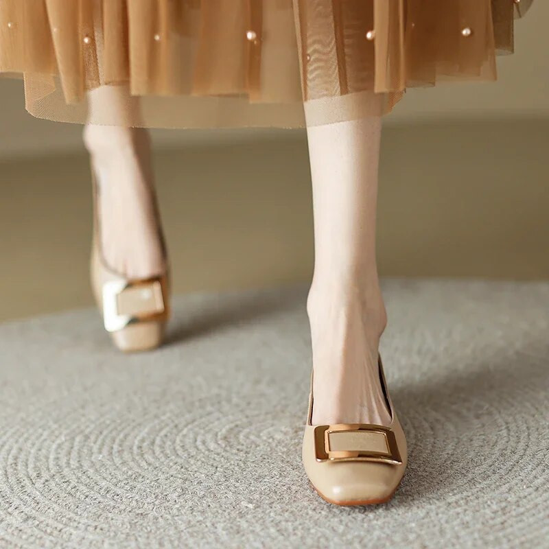 Nove ženske cipele s ravnim vrhom Ravne cipele s četvrtastim vrhom Ravne cipele s kvadratnim gumbima Mokasine Osnovne ravne vjenčane cipele Niske pete