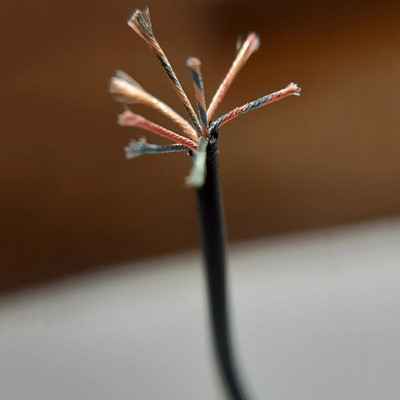 Емайлиран кабел за Bluetooth слушалки 2 3 4 5 6 8 9 Основни кабели за слушалки PVC обвивка Многожилен емайлиран кабел за високоговорител