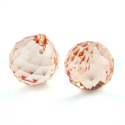 15mm / 20mm / 30mm / 40mm Spalvos K9 kristalai Stiklo briaunos kabanti rutulinė prizmė, skirta Feng Shui medžio vestuvėms skyryboms viešbučio namų dekoravimui