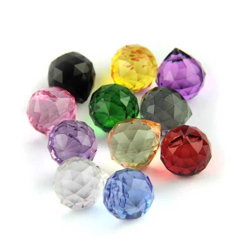 15mm / 20mm / 30mm / 40mm Spalvos K9 kristalai Stiklo briaunos kabanti rutulinė prizmė, skirta Feng Shui medžio vestuvėms skyryboms viešbučio namų dekoravimui