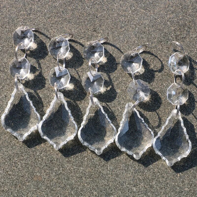 Skaidrūs liustra stiklo kristalai lempos prizmės dalys kabantys lašai pakabukai su krištoliniais aštuonkampiais karoliukais apšvietimo dalys