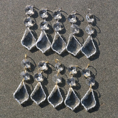 Skaidrūs liustra stiklo kristalai lempos prizmės dalys kabantys lašai pakabukai su krištoliniais aštuonkampiais karoliukais apšvietimo dalys