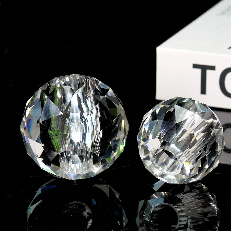 Skaidrus perforuotas apvalus stiklas prizmė briaunotas krištolinio rutulinio pakabuko šviestuvo dalys „pasidaryk pats“ namų vestuvių dekoro priedai