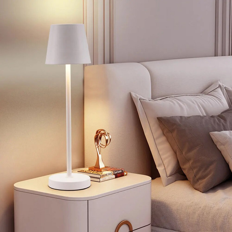 LED-laualamp USB-laetav dekoratiivlamp Energiasäästlik silmade kaitse Astmeta hämardamine baarikohvi magamistoale