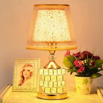 Европейски Куб на Рубик Кристална лампа Спалня Нощно шкафче Домакински Обикновена, модерна, топла, романтична гостилница Нощна настолна лампа