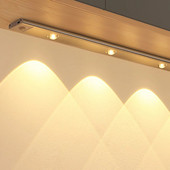 20/30/40 CM svjetiljka za ormarić Bežično ultra tanko LED svjetlo Senzor pokreta Noćno svjetlo Unutarnja rasvjeta Osjetljivo svjetlo za spavaću sobu