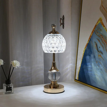 Нова метална кристална акрилна настолна лампа, сензорна светлина за зареждане на спалнята, скандинавска ретро атмосферна декорация, малка нощна лампа