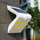 Saulės lempos lauko sodo terasos dekoratyvinis verandos apšvietimas buitinis kūno jutiklis gatvės lempa vandeniui atspari sieninė lemputė