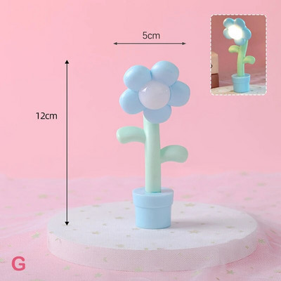 Mini mali cvjetovi Slatka slatka noćna svjetiljka Studentska spavaća soba Stolna atmosfera Igračka Lutka Plisirana svjetiljka Kućna rasvjeta Model dekor