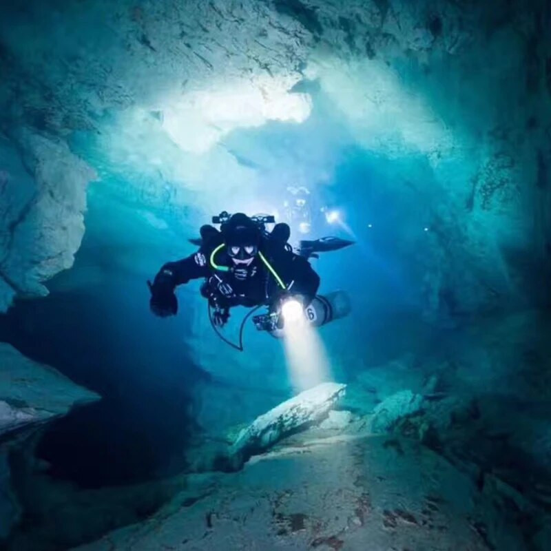 D2 T6 LED 3 režimų vandeniui atsparus nardymo priekinis žibintas povandeninio priekinio žibinto nardymo kostiumo įranga galvos žibintuvėlis žibintuvėlis žibintuvėlis