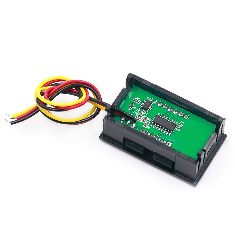 Skaitmeninis voltmetras DC nuo 4,5 V iki 30 V Skaitmeninis voltmetro įtampos skydo matuoklis Raudona/mėlyna/žalia 6 V 12 V elektromobilių motociklų automobiliui