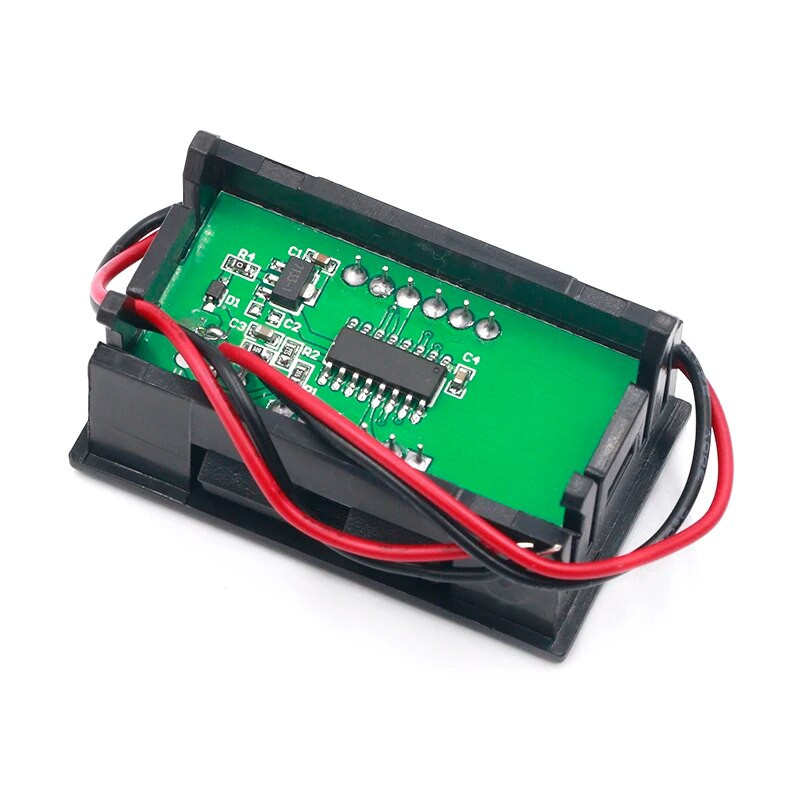 Skaitmeninis voltmetras DC nuo 4,5 V iki 30 V Skaitmeninis voltmetro įtampos skydo matuoklis Raudona/mėlyna/žalia 6 V 12 V elektromobilių motociklų automobiliui