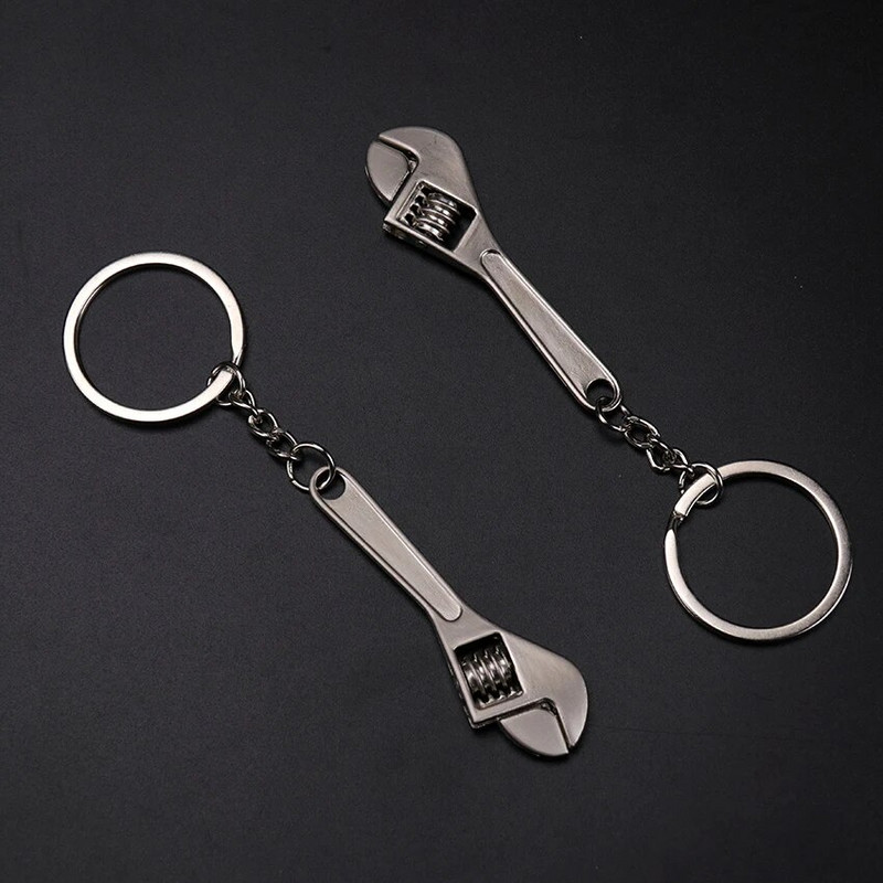 1 PC multifunktsionaalne minimutrivõti, kaasaskantav käsitööriist, haaratsivõti võtmehoidja universaalne reguleeritav mutrivõti