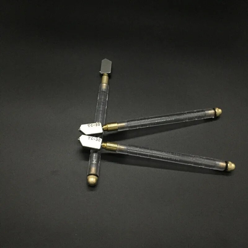 TC-17/30/90/10 Stiklo pjaustytuvas deimantinės galvutės plieninis peiliukas Tiesus pjovimas Savaime susitepianti neslystanti rankena, skirta pjovimui rankiniu įrankiu