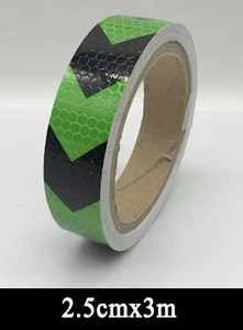 Lipnus šviesą atspindintis lipdukas, skirtas automobilių motociklų dviračių saugai