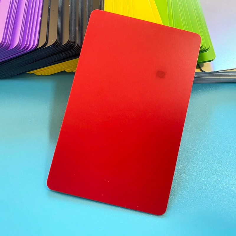 13,56Mhz NFC 215 tuščia spalvota plastikinė PVC RFID išmaniosios socialinės žiniasklaidos skaitmeninės verslo bekontaktė socialinio atpažinimo kortelė