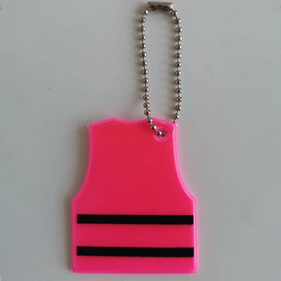 Kollase vestiga helkur võtmehoidja pehme PVC liiklusohutuse ripatsitarvikud liikluse nähtavuse ohutuse tagamiseks Kasutage koti võtmehoidja võlu