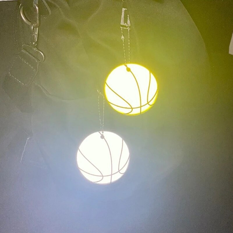 Korvpalli peegeldav võtmehoidja koti ripats kettidega Doft PVC helkur võtmehoidjad nähtava ohutuse jaoks