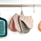 1PC Silikonske izolacijske kopče za rukavice, rukavice za pećnicu otporne na visoke temperature, kuhinjska kopča protiv opeklina, kopča za ruke za mikrovalnu pećnicu