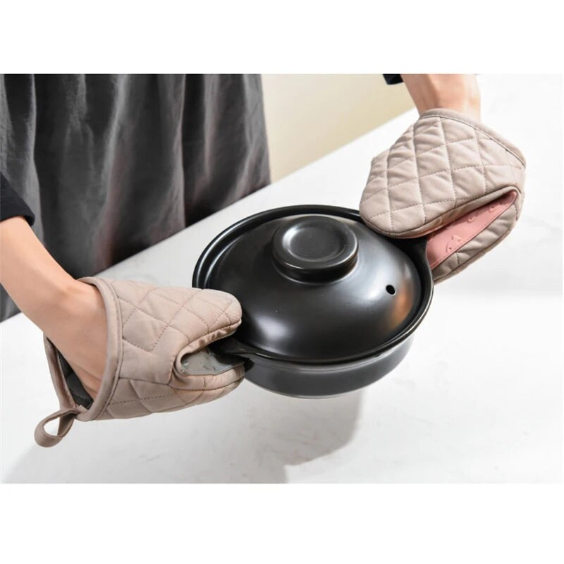 1PC Silikonske izolacijske kopče za rukavice, rukavice za pećnicu otporne na visoke temperature, kuhinjska kopča protiv opeklina, kopča za ruke za mikrovalnu pećnicu