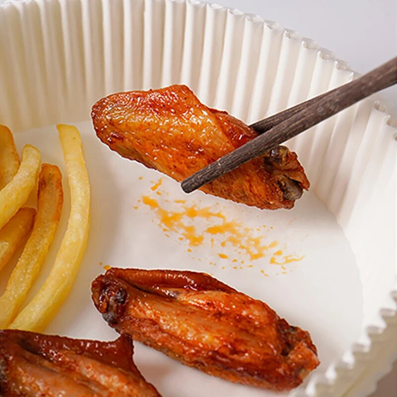50/100 kom Air Fryer Papir za pečenje za Roštilj Okrugla podloga za posudu za pećnicu 16/20 cm AirFryer Jednokratna papirna obloga otporna na ulje