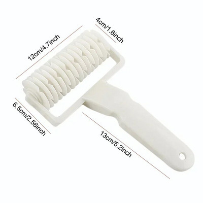 Korduvkasutatava taignavõre rulliga lõikuri tõmme pitsa kondiitritoodete lõikuri jaoks. Käsitöö võrguratta nuga Küpsetustööriist