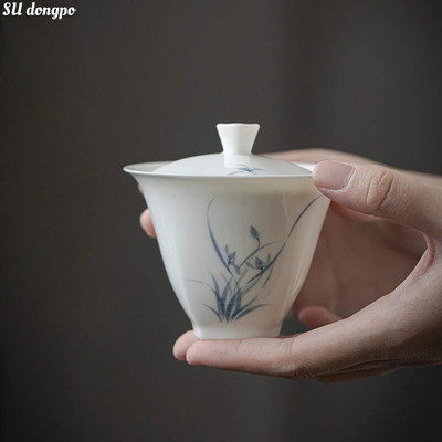 Порцеланова ръчно рисувана купа с капак на орхидея Gaiwan Бяла и синя керамична купа за приготвяне на чай Китайски стил Проста чаша за чай