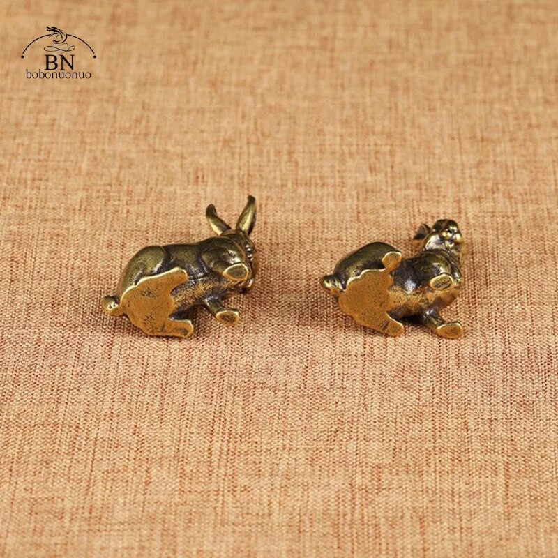 Antikni bakreni zodijački ukrasi slatki kip zeca 1 par Vintage puna mesingana minijaturna figurica životinje Čaj Dekoracija za stol za kućne ljubimce