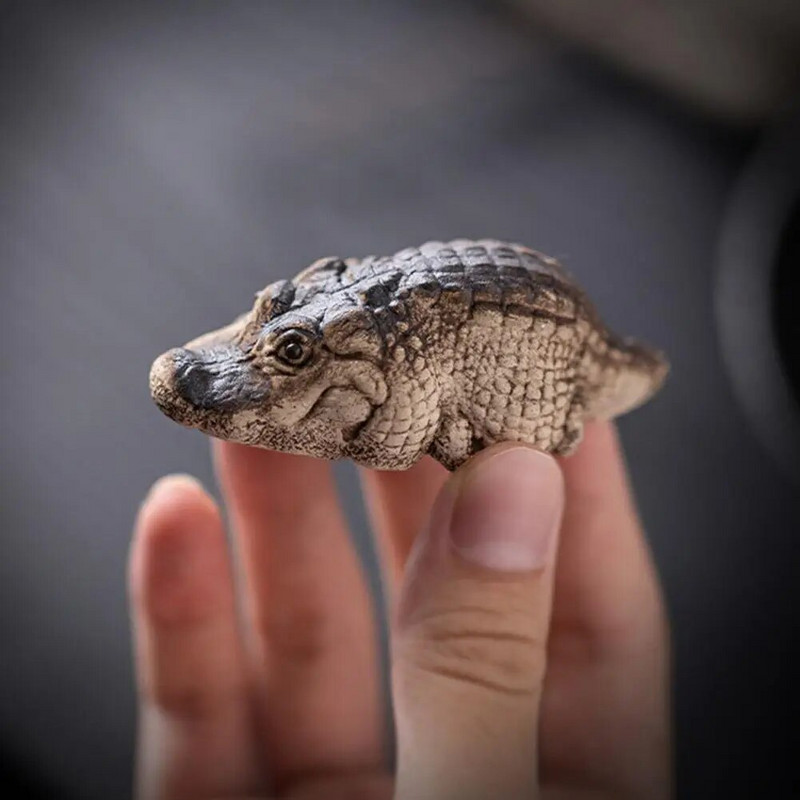 Ljubičasto-pješčani Krokodil Čaj Kućni ljubimac Ručno izrađen ukras za stol za čaj Kung Fu Čaj Oživljena figurica Kip figurice Ornament
