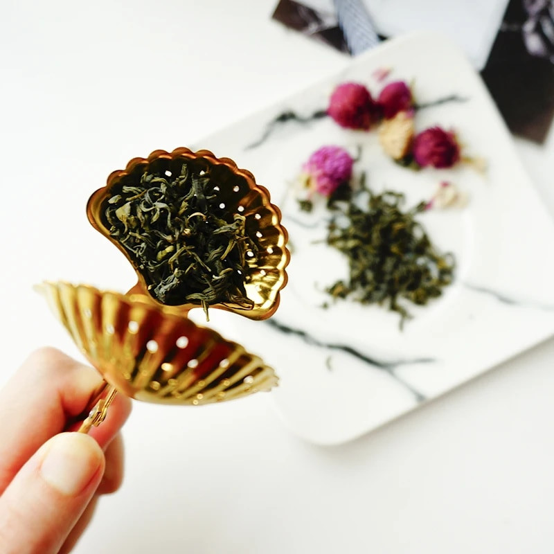 Chic Infuser za čaj od nehrđajućeg čelika Kreativni dizajn Mrežica za filtriranje kopče za čaj Zlatna školjka Heart Star Halogeni začini Alat za curenje biljaka 1 kom