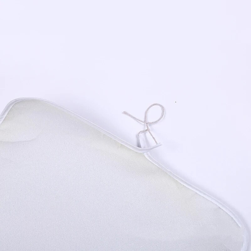 1 tk hõbedase puuvillase kattega triikimislaua kate Kuumakindel kõrbemiskindel triikimislaua kaitsja majapidamistarbed 3 suurust