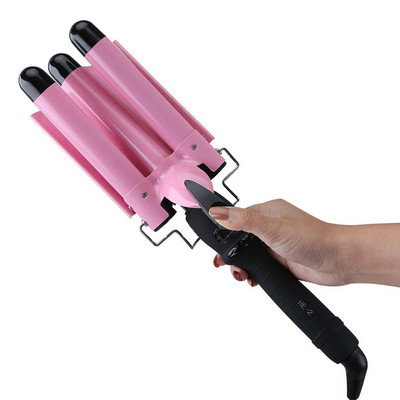 Garbanojimo pynimo geležinė lazdelė su krištoliniais akmenimis trijų cilindrų LCD temperatūros ekranas 1 colio keraminės trigubos statinės, gofruotos ilgiems plaukams