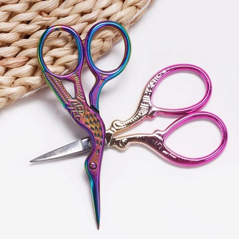 Daugiafunkcinė antakių žirklinė makiažo blakstienų kirpimo priemonė veido plaukų šalinimo priemonė manikiūro žirklinė nagų odelių priemonė grožio žirklės