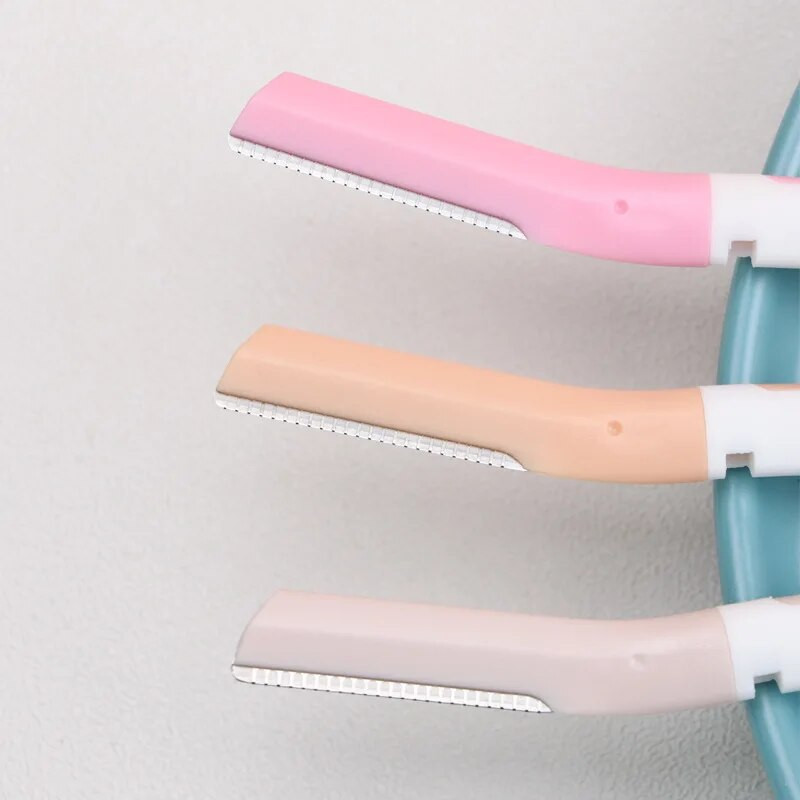 Karsyngirl 2/3 бр. Комплект тримери за безопасни вежди Остър нож за грим Бръсначи за лице и косми Бръсначи Комплект ножове за премахване на остриета Самобръсначка за вежди за инструмент за грим