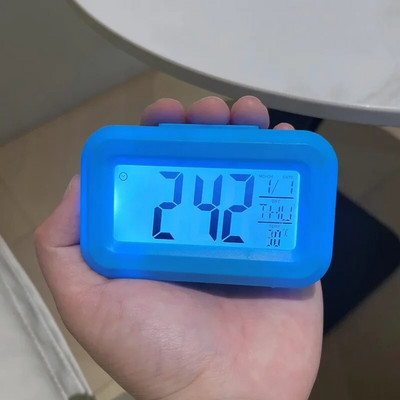 LED digitális ébresztőóra Elektronikus digitális ébresztőképernyős asztali asztali órák otthoni irodai háttérvilágítású szundi naptári óra