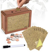 Money Box Piggy Bank Medinis pinigų bankas, daugkartinio naudojimo pinigų dėžutė su taupymo tikslu ir skaičiais, kuriuos reikia patikrinti, padeda taupyti