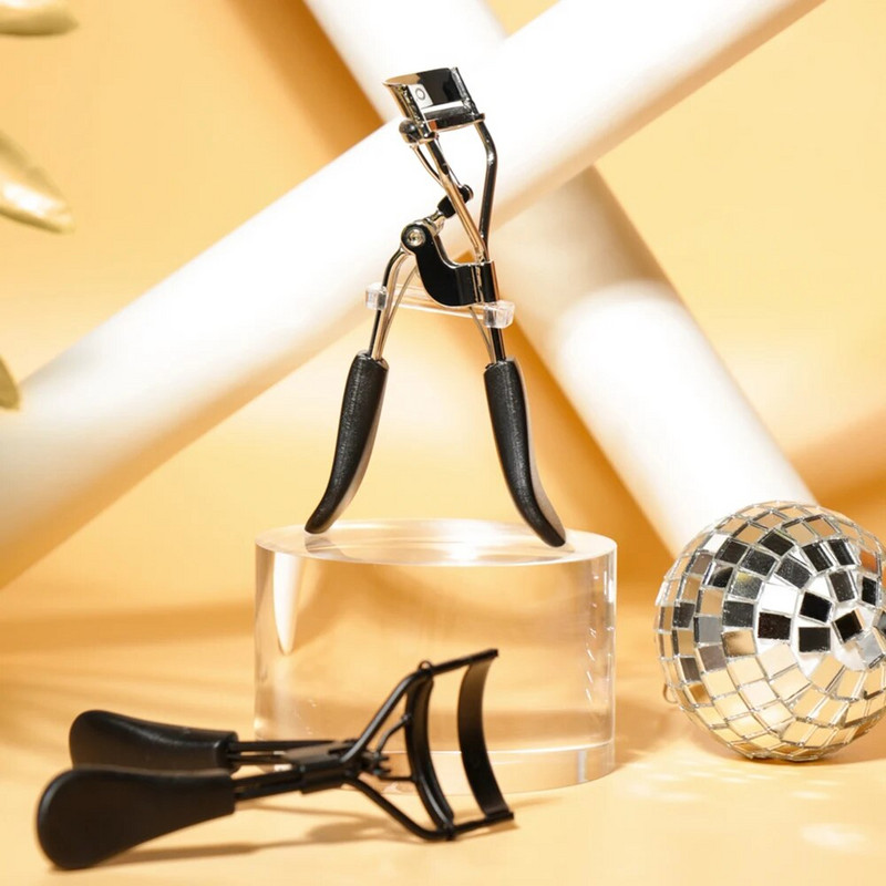O.TWO.O Eyelash Curl Инструменти за красота EyeLashes Nature Curl Style Cute Eyelash Handle Curl Eye Lash Curl 2 Colours Makeup Tools