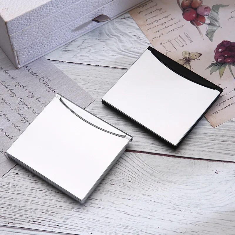 Електронен сгъваем LCD цифров будилник Настолен часовник за температура Хигрометър Часовник Метеорологична станция Бюро Маса Мини часовник за пътуване