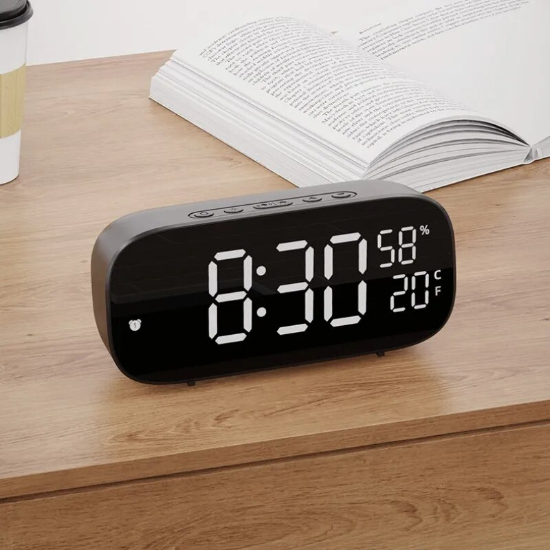 LED цифров часовник Будилник Гласов контрол Температура Влажност Дисплей Време Отлагане Включете Електронен настолен часовник 12/24H