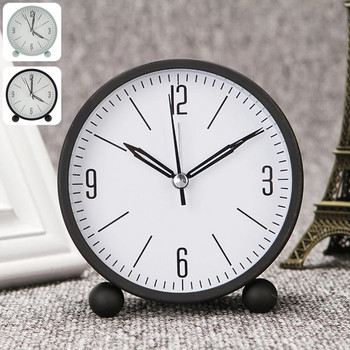 Квадратен кръгъл малък будилник Snooze Silent Sweeping Wake Up Настолен часовник Захранван от батерии Компактен преносим будилник за пътуване