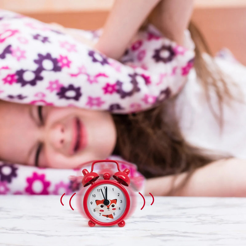 Креативен и сладък мини метален будилник Електронни малки будилници Време Детска стая Анимационни часовници за събуждане Декорация на дома