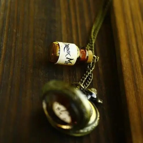 Uus kvartsist taskukell Retro Alice in Wonderland Pocket Fob käekella ripats kaelakee taskukella kettkell